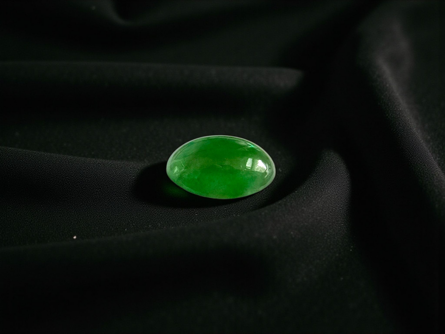 Certified MADE IN JAPAN 3.22 cts. Bright Green Burmese A-Jadeite Oval Cabochon Loose Stone LS24