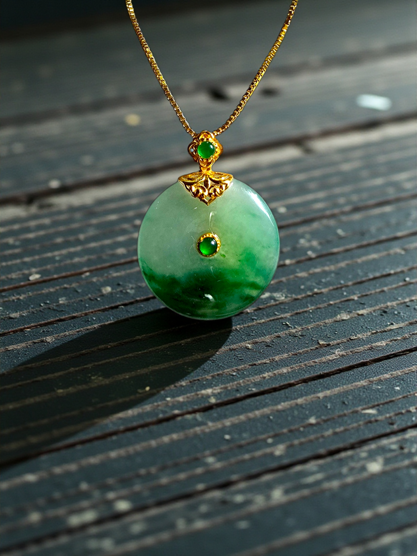 Emperors' Round Burmese A-Jadeite 21.00 mm Donut Pendant (with 18K Yellow Gold) - Certified - V11