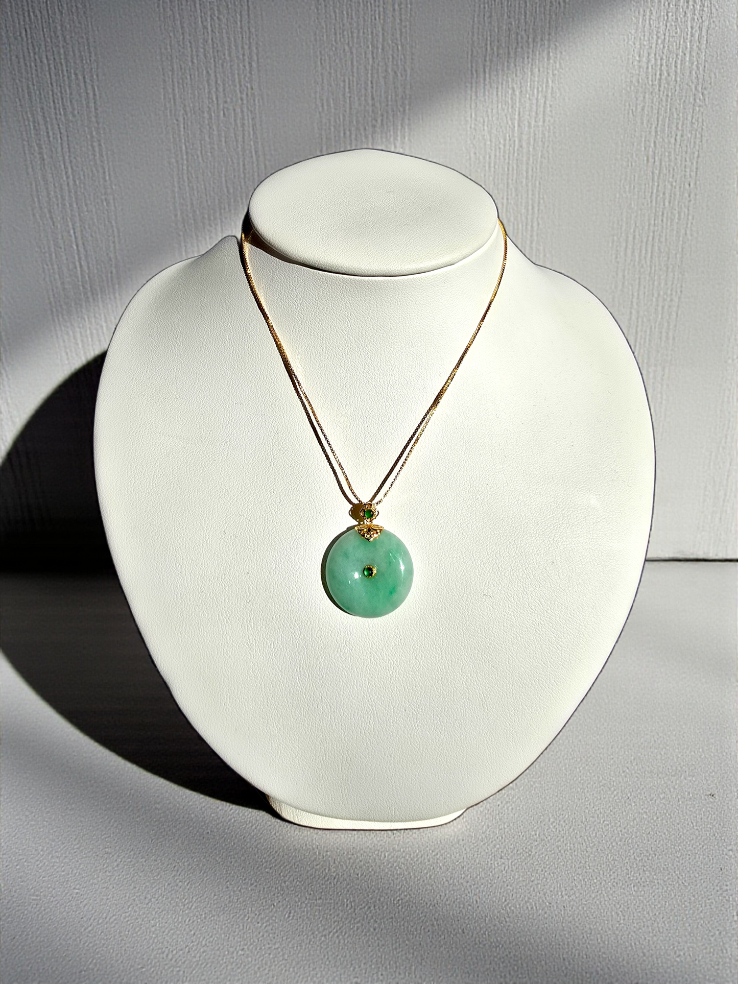 Emperors' Round Burmese A-Jadeite 24.00 mm Donut Pendant (with 18K Yellow Gold) - Certified - V12