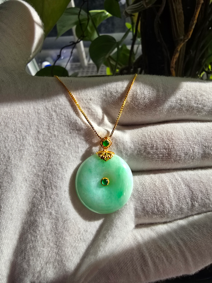 Emperors' Round Burmese A-Jadeite 24.00 mm Donut Pendant (with 18K Yellow Gold) - Certified - V12