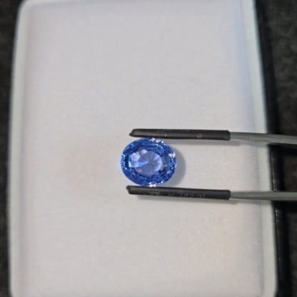GIA Certified 5.60 cts. No Heat Blue Sapphire (Sri Lankan/Ceylon) Loupe Clean Loose Stone LS25