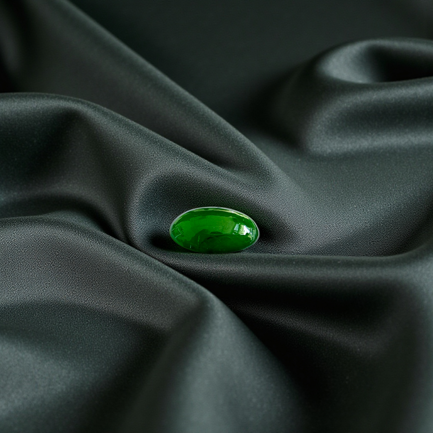 Certified MADE IN JAPAN 1.538 cts. Deep Imperial Green Burmese A-Jadeite Oval Cabochon Loose Stone LS29