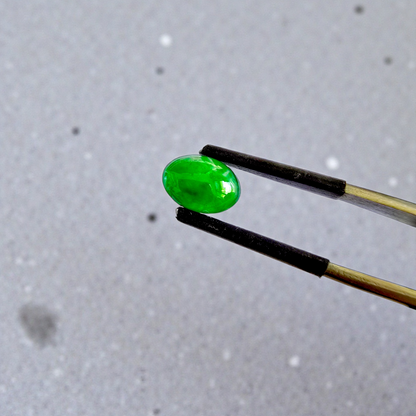 Certified MADE IN JAPAN 2.192 cts. Bright Imperial Green Burmese A-Jadeite Oval Cabochon Loose Stone LS30