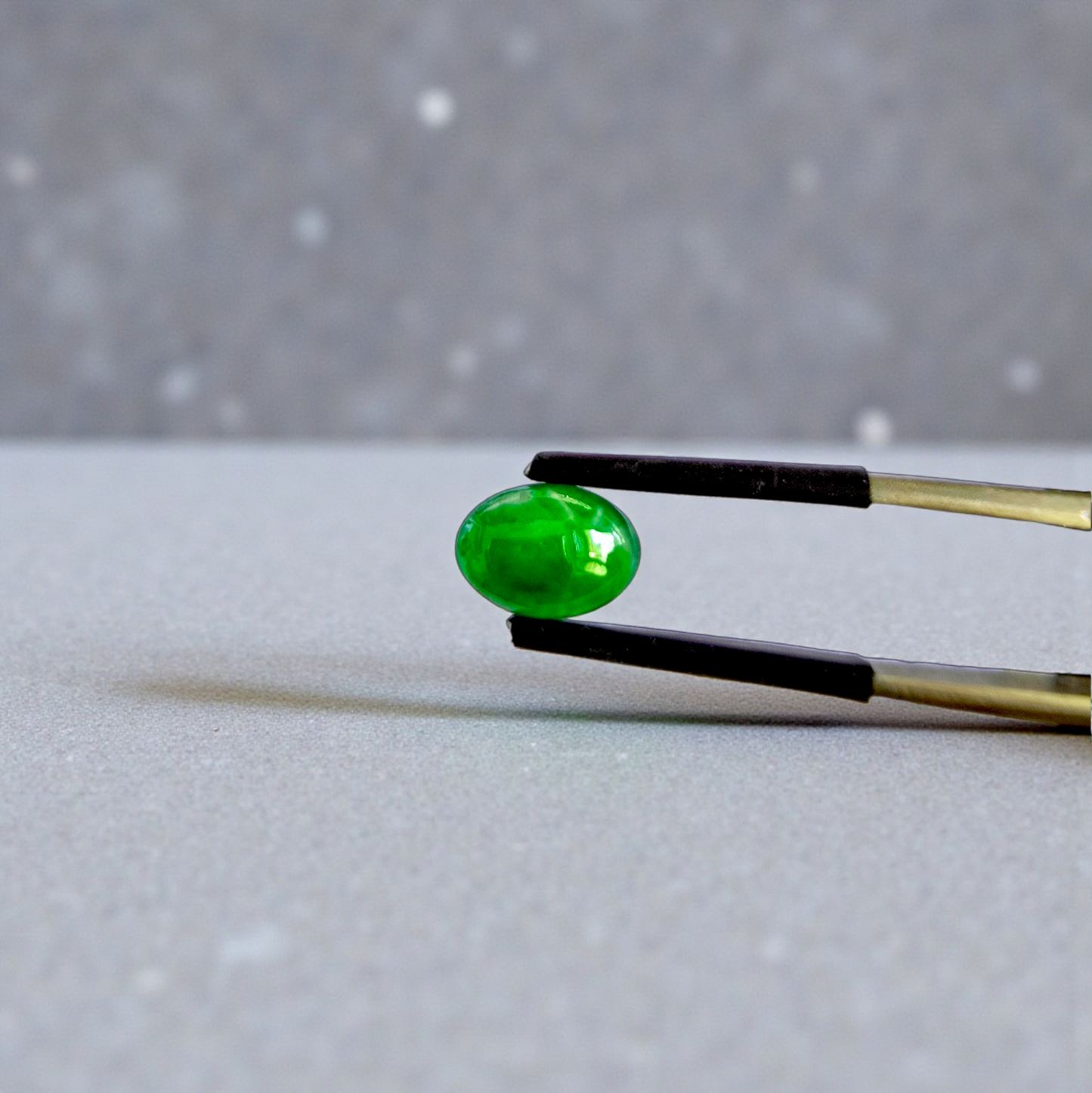 Certified MADE IN JAPAN 2.192 cts. Bright Imperial Green Burmese A-Jadeite Oval Cabochon Loose Stone LS30