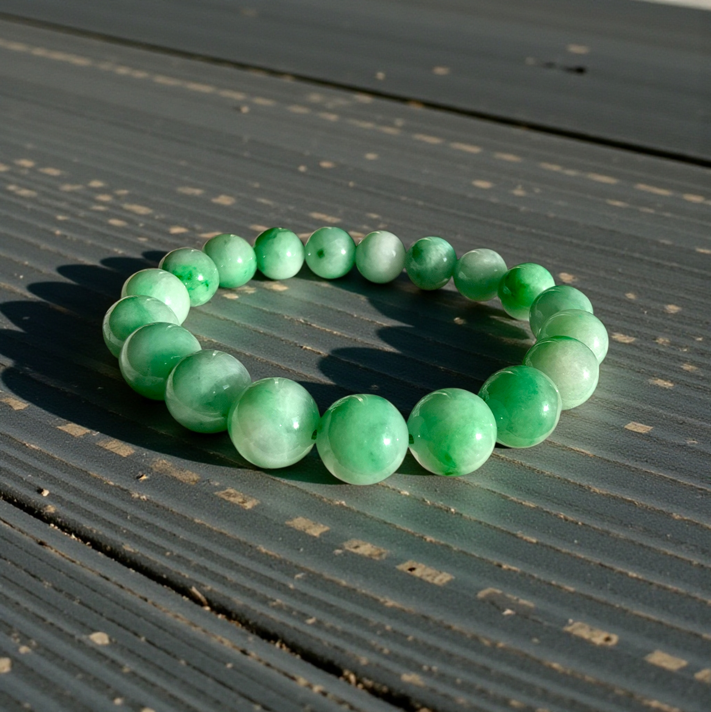 Certified Japanese Bright Green Burmese A-Jade Beaded Bracelet (MADE IN JAPAN) (10.50 mm Each x 19 beads) 05043