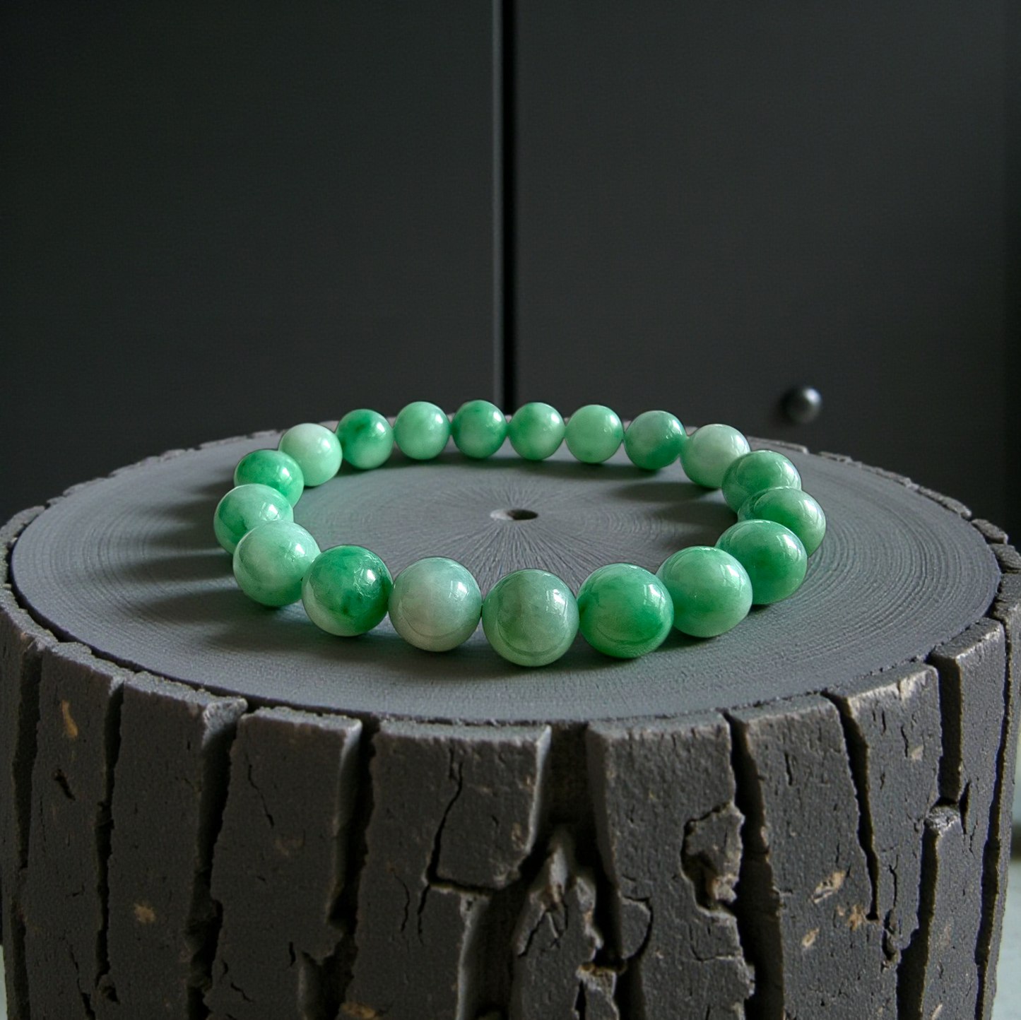 Certified Japanese Bright Green Burmese A-Jade Beaded Bracelet (MADE IN JAPAN) (10.50 mm Each x 19 beads) 05043