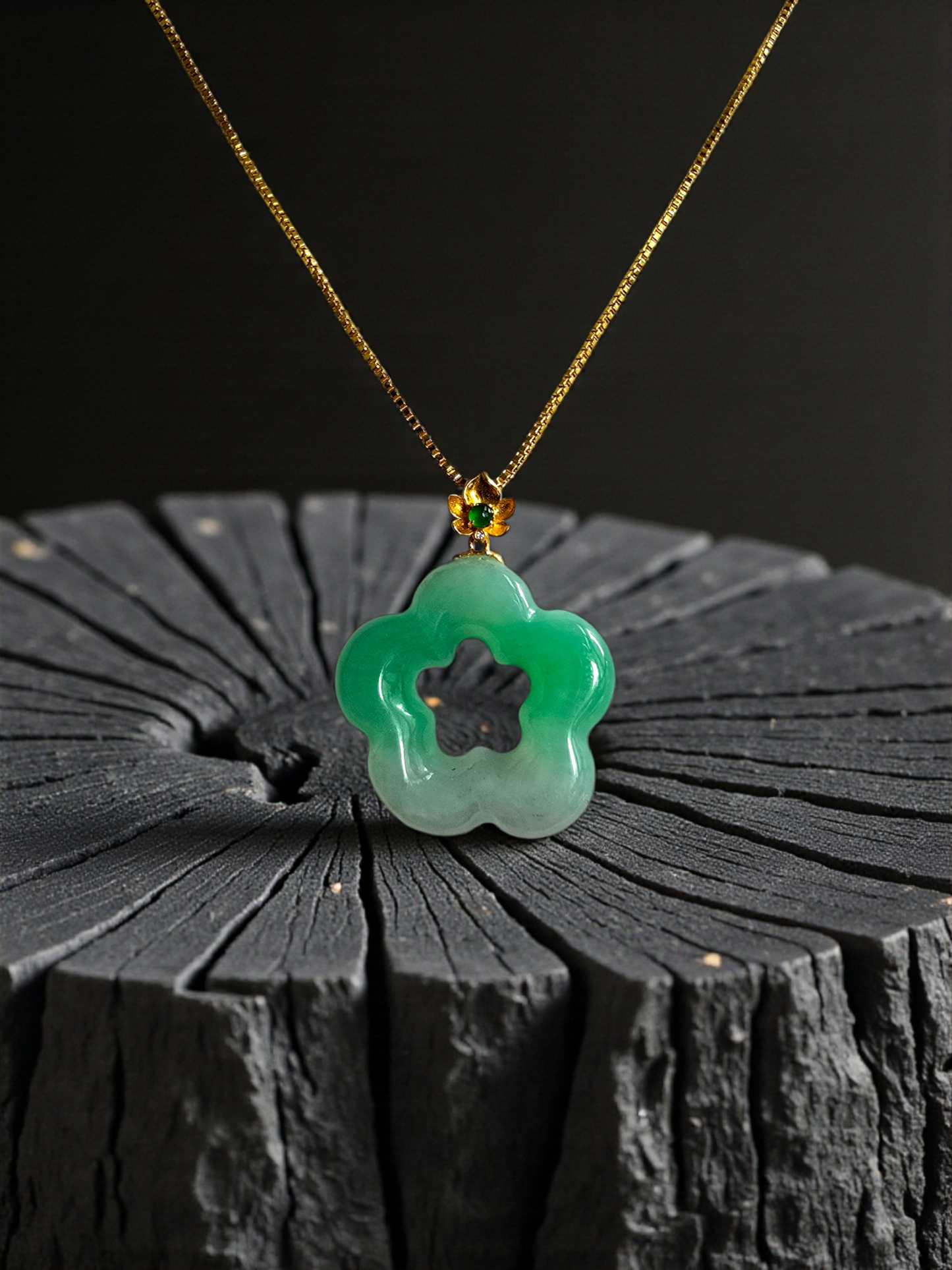 Royal Bauhinia Flower Burmese A-Jadeite 20mm Charm Pendant (with 18K Yellow Gold) - Certified