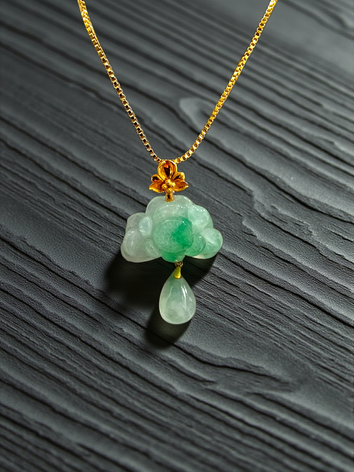 Hasu Flower Dangling Burmese A-Jadeite Pendant (with 18K Yellow Gold) - Certified