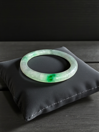 Earth's (MADE IN JAPAN) Burmese Green A-Jade Round Bangle Bracelet - Certified 08833