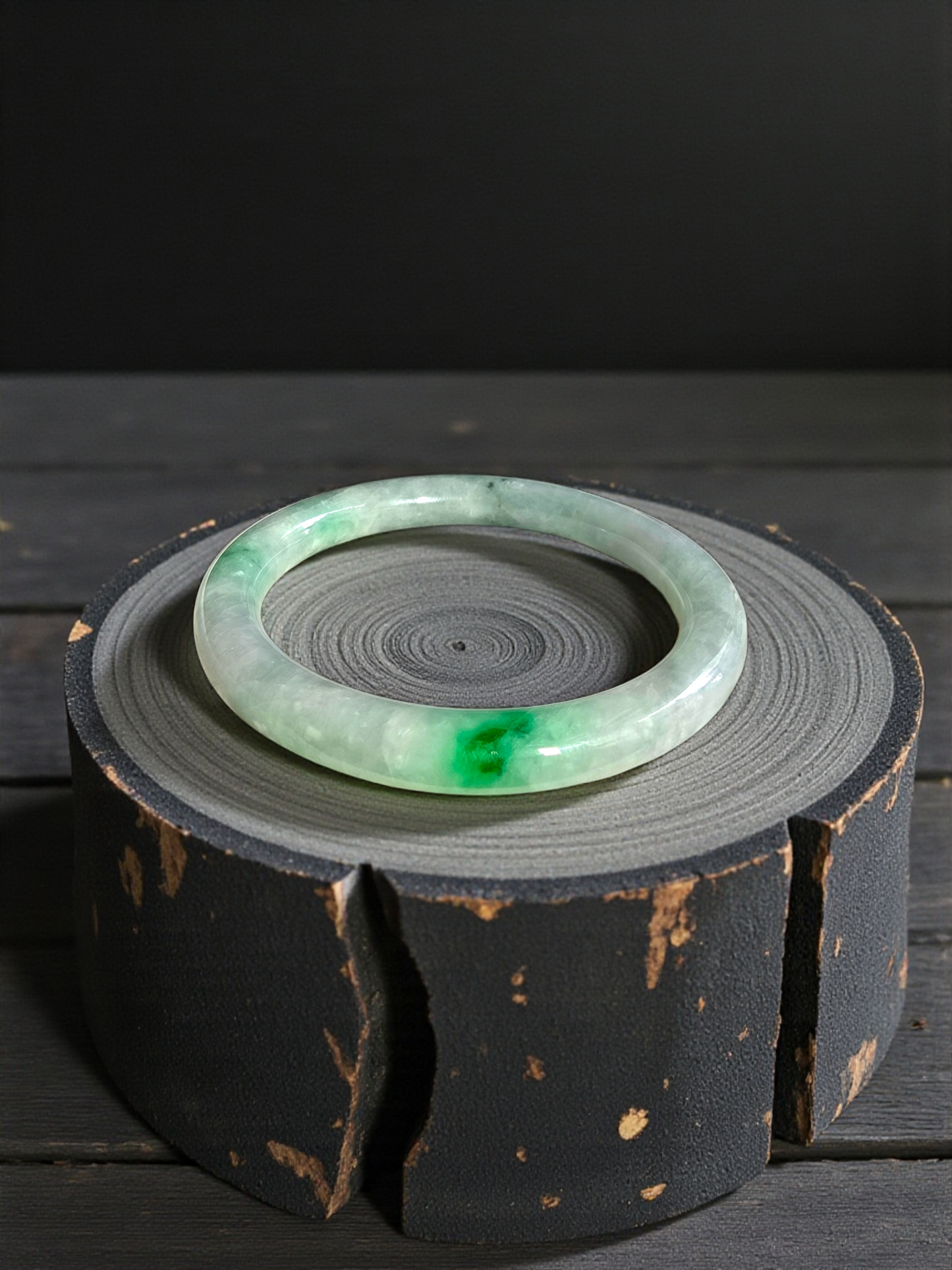 Earth's (MADE IN JAPAN) Burmese Green A-Jade Round Bangle Bracelet - Certified 08833