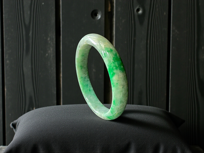 Earth's (MADE IN JAPAN) Burmese Green A-Jade Round Bangle Bracelet - Certified 08834