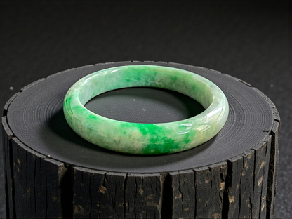 Earth's (MADE IN JAPAN) Burmese Green A-Jade Round Bangle Bracelet - Certified 08834