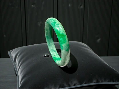 Earth's (MADE IN JAPAN) Burmese Green A-Jade Round Bangle Bracelet - Certified 08835