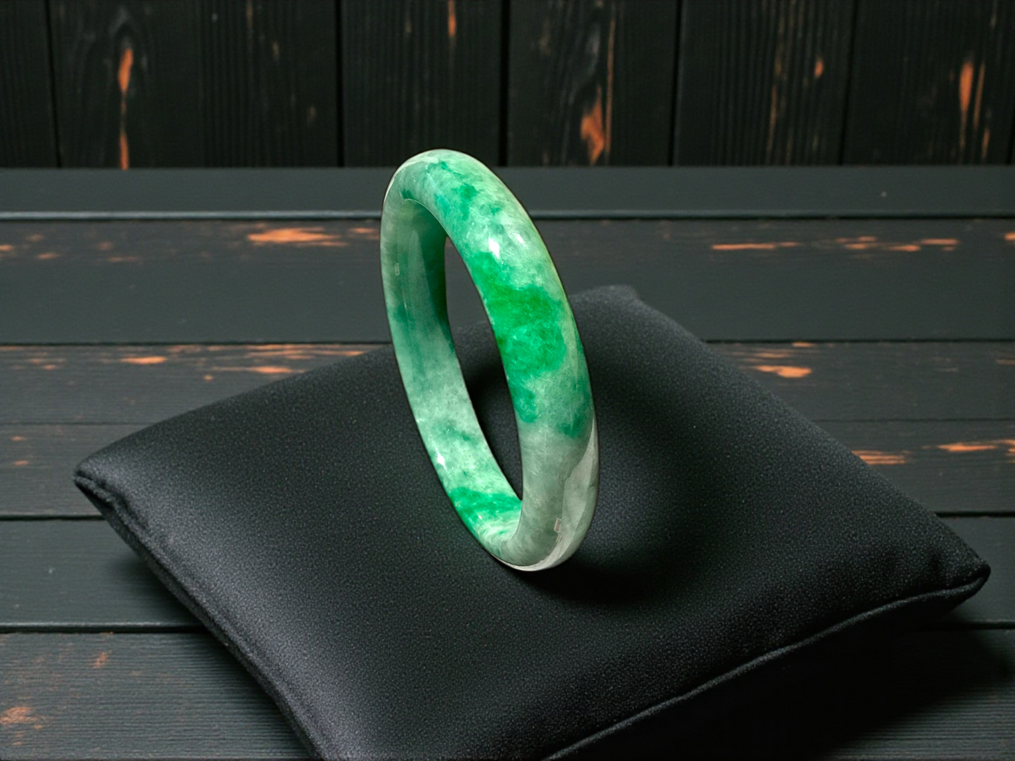 Earth's (MADE IN JAPAN) Burmese Green A-Jade Round Bangle Bracelet - Certified 08835