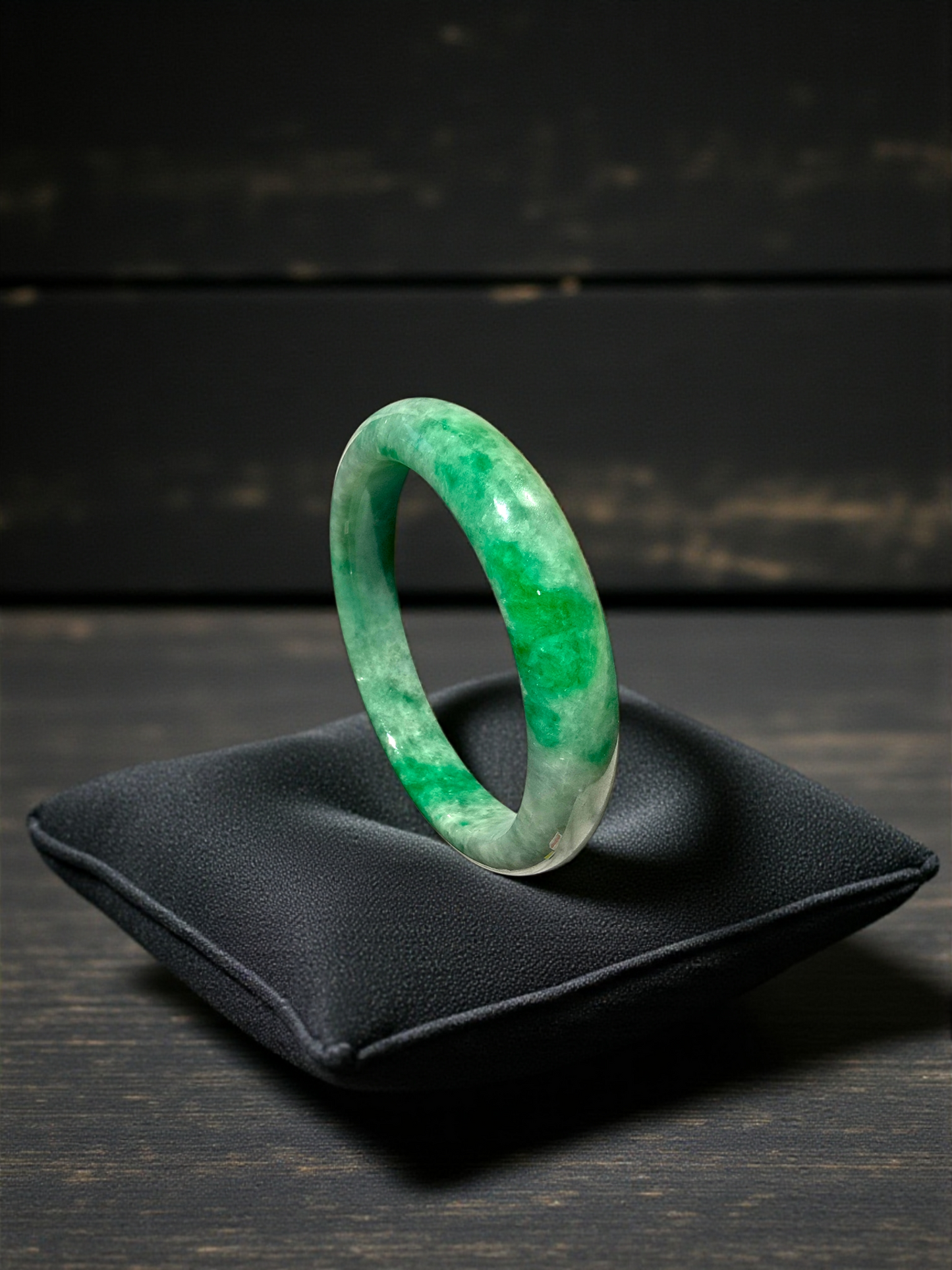 Earth's (MADE IN JAPAN) Burmese Green A-Jade Round Bangle Bracelet - Certified 08835