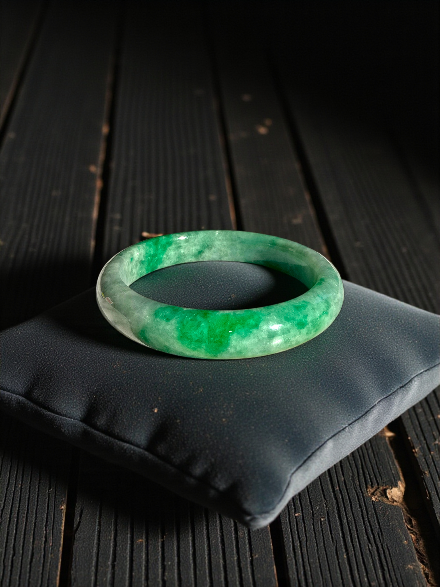 Earth's (MADE IN JAPAN) Burmese Green A-Jade Round Bangle Bracelet - Certified 08835