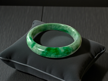 Earth's (MADE IN JAPAN) Burmese Green A-Jade Round Bangle Bracelet - Certified 08836