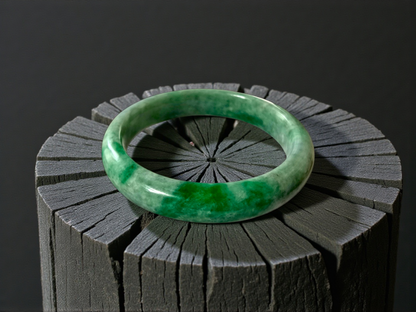 Earth's (MADE IN JAPAN) Burmese Green A-Jade Round Bangle Bracelet - Certified 08836
