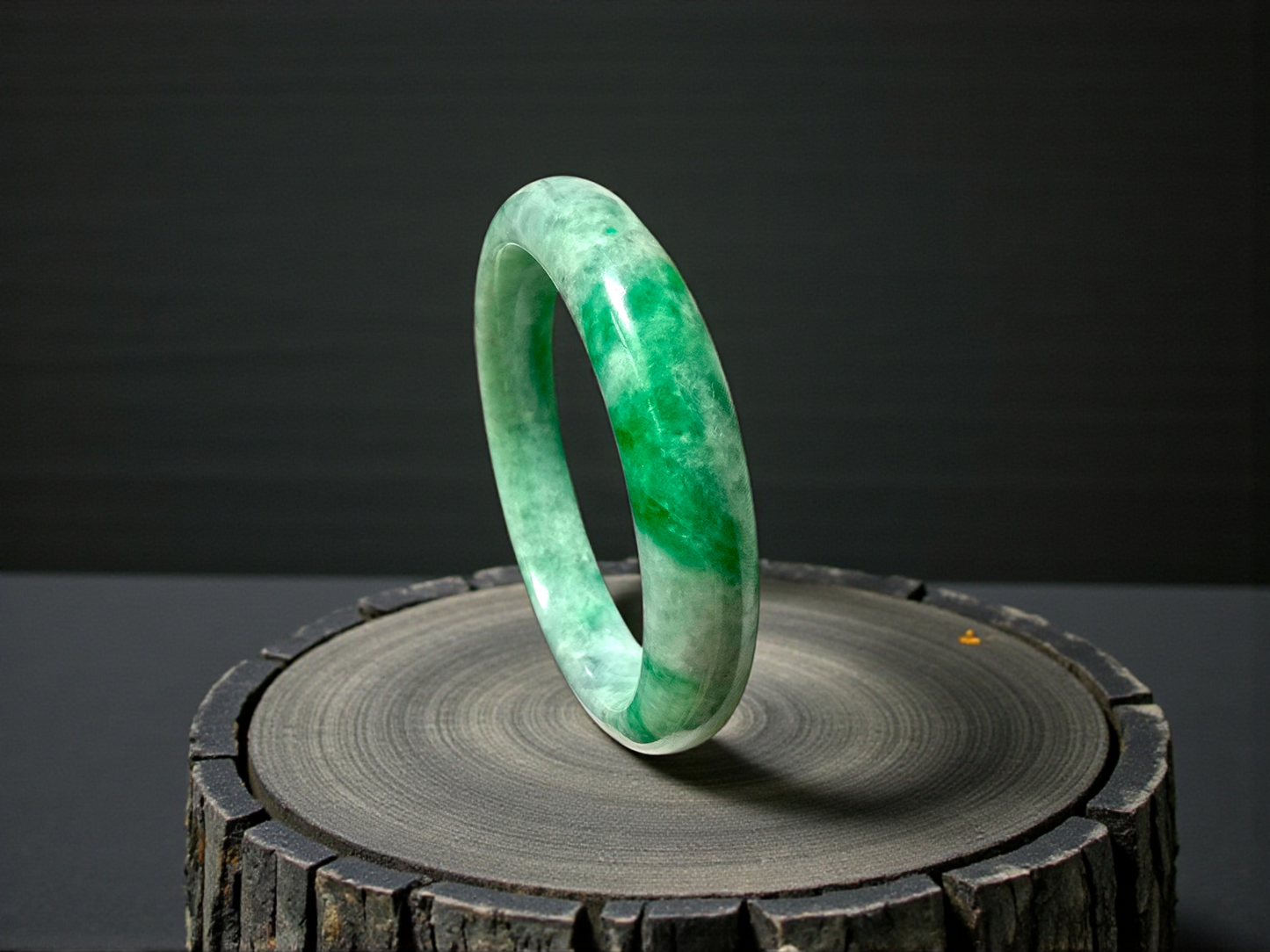 Earth's (MADE IN JAPAN) Burmese Green A-Jade Round Bangle Bracelet - Certified 08836