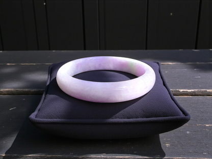 Earth's (MADE IN JAPAN) Burmese Lavender A-Jade Round Bangle Bracelet - Certified 08839