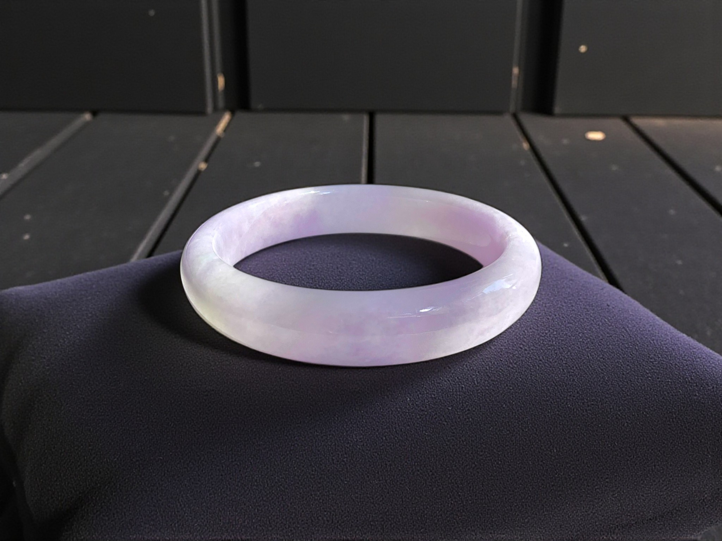 Earth's (MADE IN JAPAN) Burmese Lavender A-Jade Round Bangle Bracelet - Certified 08839