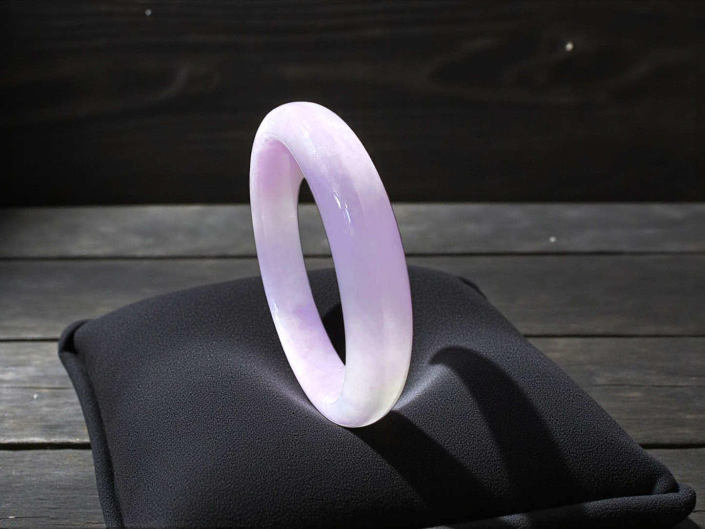 Earth's (MADE IN JAPAN) Burmese Lavender A-Jade Round Bangle Bracelet - Certified 08839