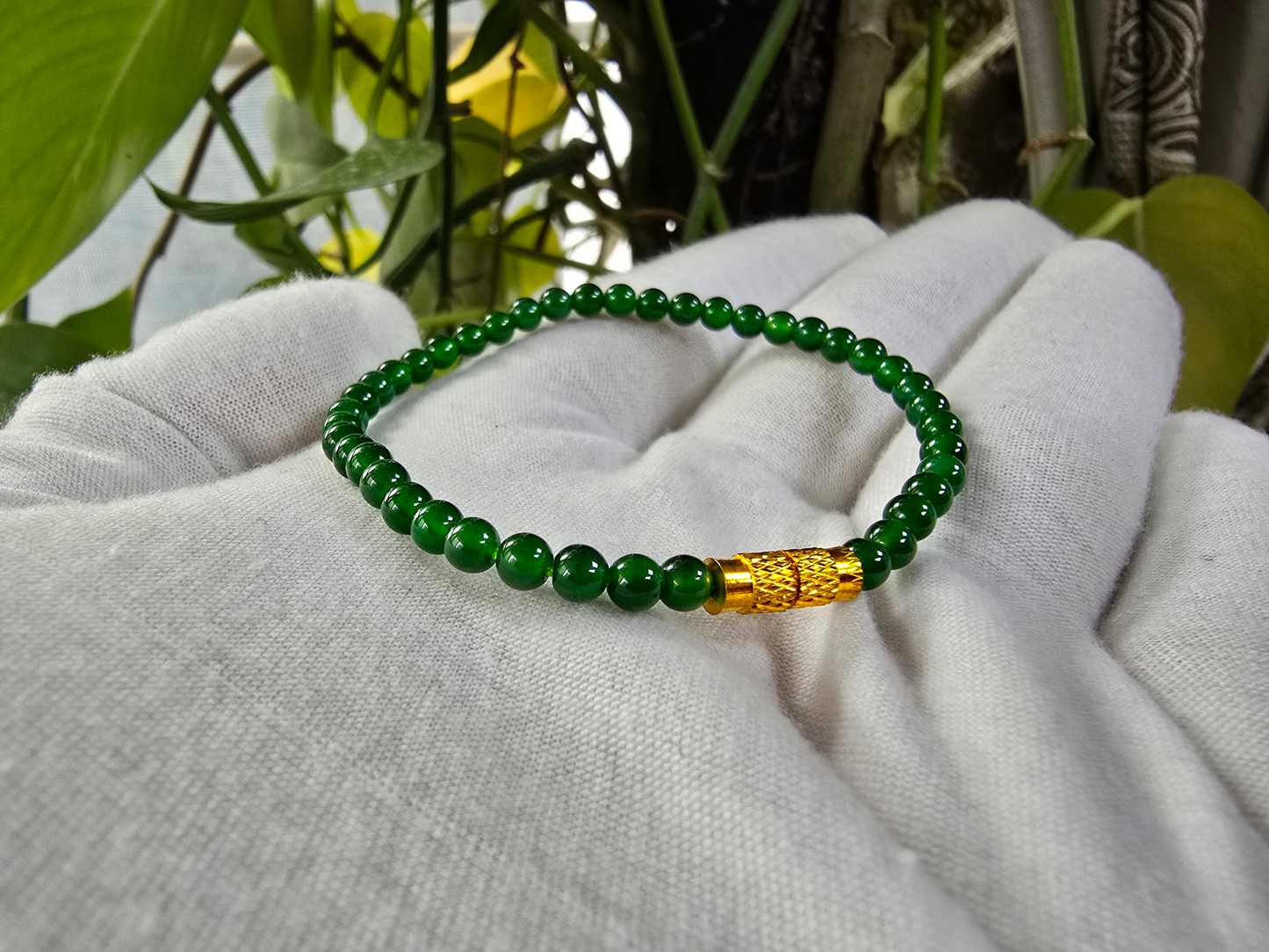 Certified Imperial Japanese Green Burmese A-Jade Beaded Bracelet (MADE IN JAPAN) (4 mm Each x 43 beads) 05042 (With Sterling Silver 925)