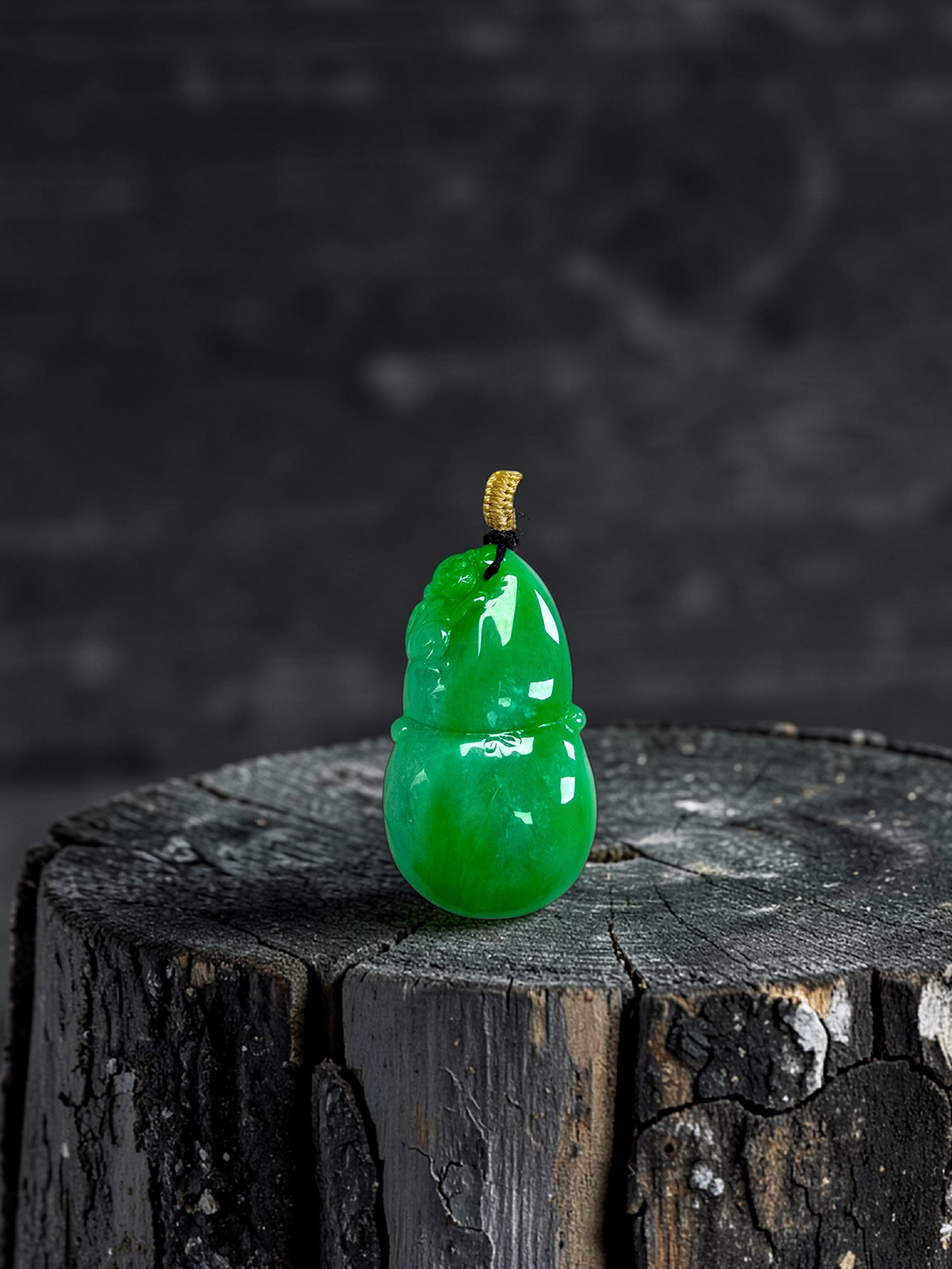 Buddha Double Gourd Vivid-Imperial Green Burmese A-Jadeite Pendant - V1 - Certified
