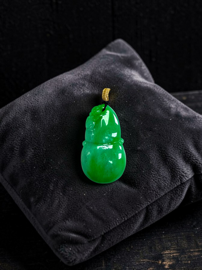 Buddha Double Gourd Vivid-Imperial Green Burmese A-Jadeite Pendant - V1 - Certified