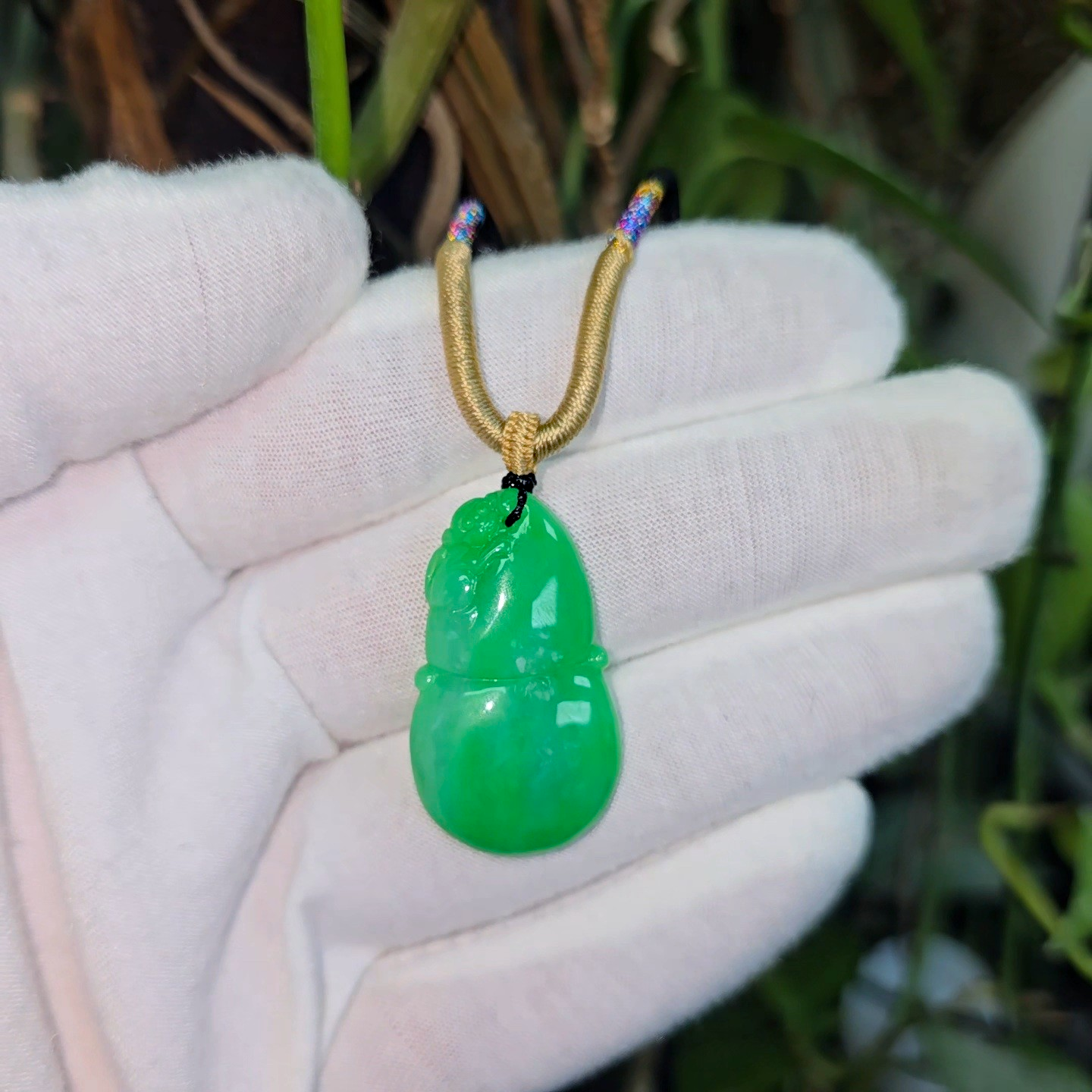 Buddha Double Gourd Vivid-Imperial Green Burmese A-Jadeite Pendant - V1 - Certified