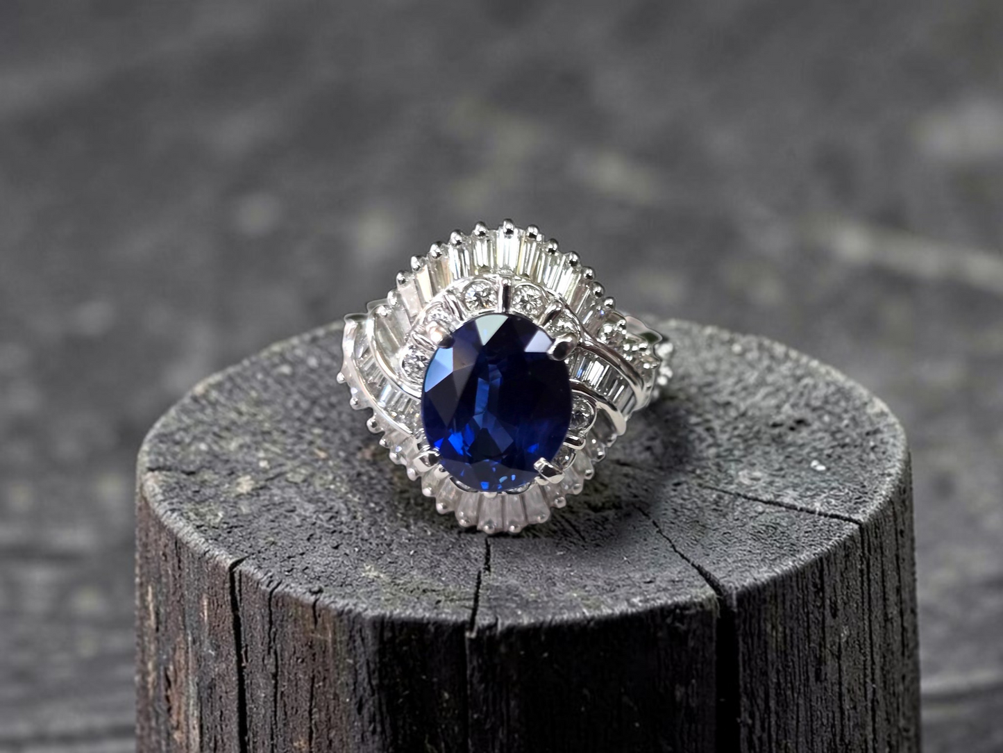 Okazaki MADE IN JAPAN Certified Oval Shaped 2.72 cts. Natural Royal Blue Sapphire Ring with Platinum 900 and White Diamonds Size US5  - R11