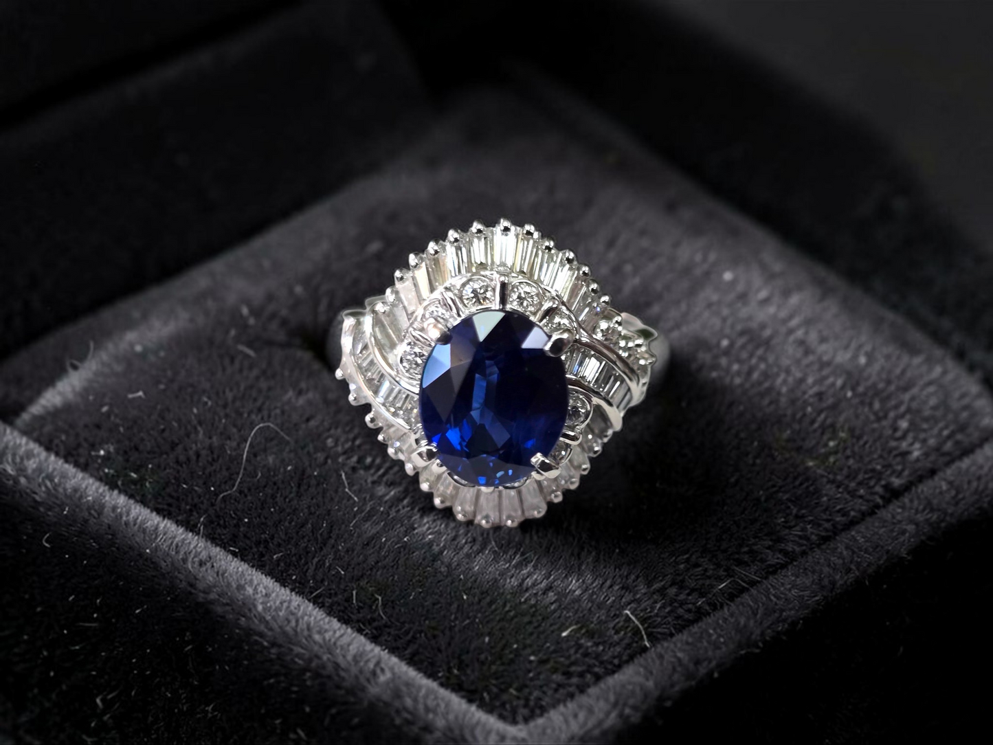 Okazaki MADE IN JAPAN Certified Oval Shaped 2.72 cts. Natural Royal Blue Sapphire Ring with Platinum 900 and White Diamonds Size US5  - R11