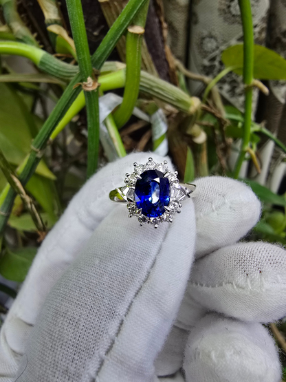 Seto MADE IN JAPAN Certified Oval Shaped 1.80 cts. Natural Deep Blue Sapphire Ring with Platinum 900 and White Diamonds Size US5.5  - R13