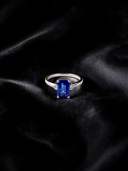 Tsushima Certified 2.02 cts. Natural Cornflower Blue Sapphire Ring with 18K White Gold and White Diamonds Size US 7.5  - R18