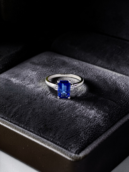 Tsushima Certified 2.02 cts. Natural Cornflower Blue Sapphire Ring with 18K White Gold and White Diamonds Size US 7.5  - R18