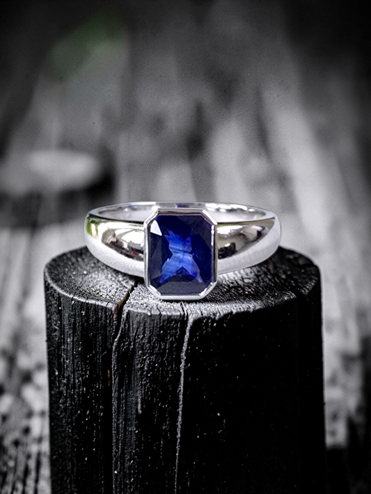 Hekinan Certified 1.72 cts. Natural Royal Blue Sapphire Men's Ring with 18K White Gold Size US 9  - R19