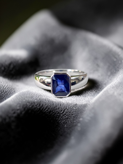 Hekinan Certified 1.72 cts. Natural Royal Blue Sapphire Men's Ring with 18K White Gold Size US 9  - R19