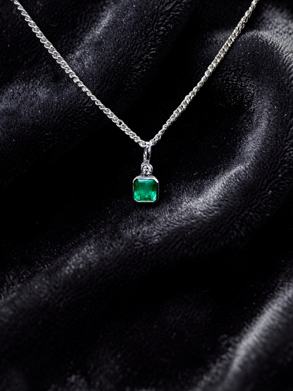 Kariya Certified 1.07 cts. Vivid Green Columbian Emerald Charm Pendant with 18K White Gold and White Diamonds - V1