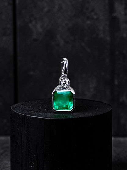 Kariya Certified 1.07 cts. Vivid Green Columbian Emerald Charm Pendant with 18K White Gold and White Diamonds - V1