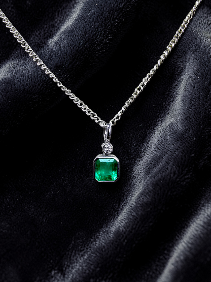 Kariya Certified 1.07 cts. Vivid Green Columbian Emerald Charm Pendant with 18K White Gold and White Diamonds - V1