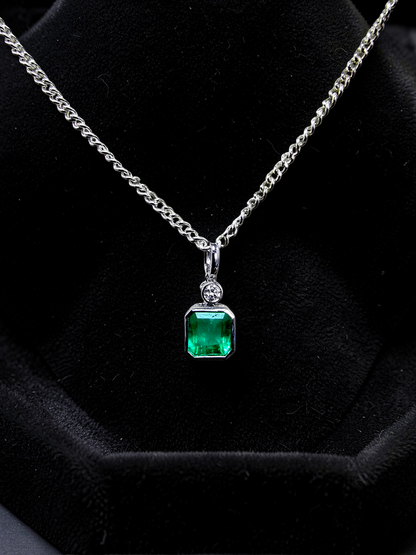 Kariya Certified 1.07 cts. Vivid Green Columbian Emerald Charm Pendant with 18K White Gold and White Diamonds - V1