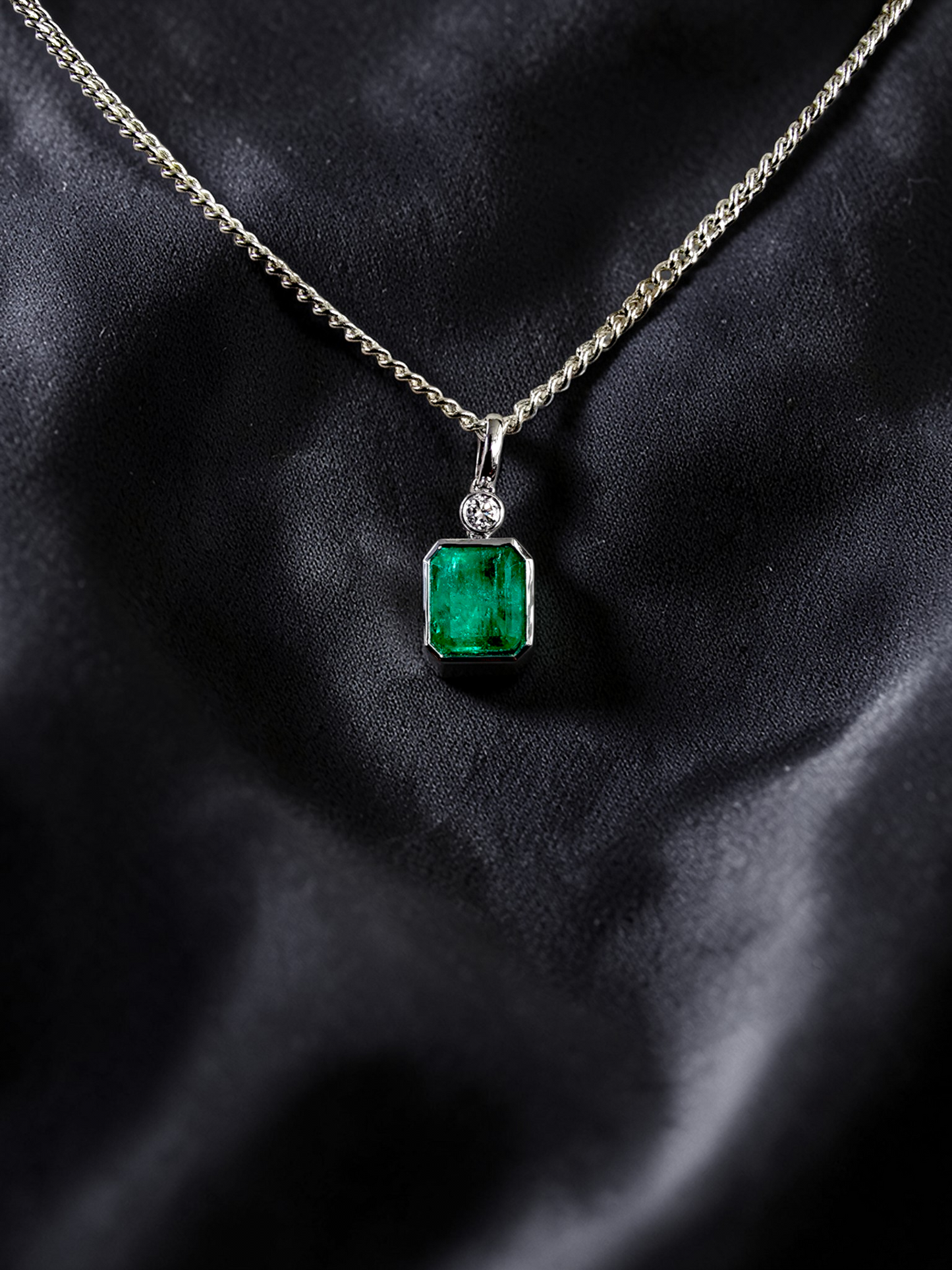 Kariya Certified 1.33 cts. Vivid Green Columbian Emerald Charm Pendant with 18K White Gold and White Diamonds - V2