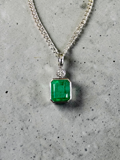 Kariya Certified 1.33 cts. Vivid Green Columbian Emerald Charm Pendant with 18K White Gold and White Diamonds - V2