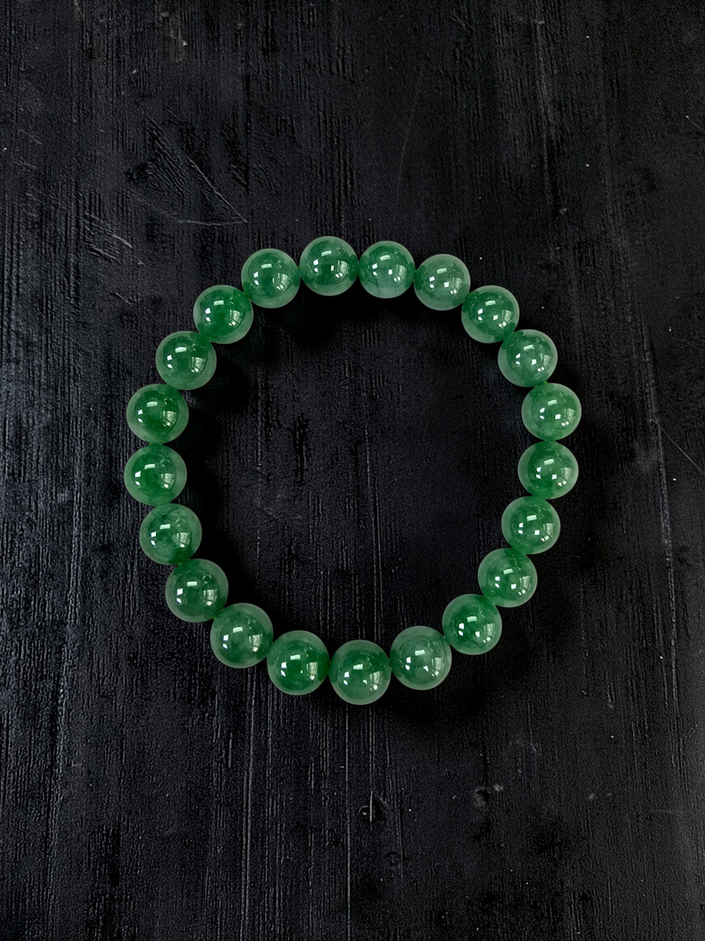 Certified Japanese Vivid Imperial Green Burmese A-Jade Beaded Bracelet (MADE IN JAPAN) (9.50 mm Each x 21 beads) 05050