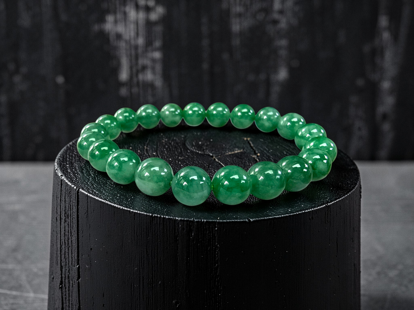 Certified Japanese Vivid Imperial Green Burmese A-Jade Beaded Bracelet (MADE IN JAPAN) (9.50 mm Each x 21 beads) 05050