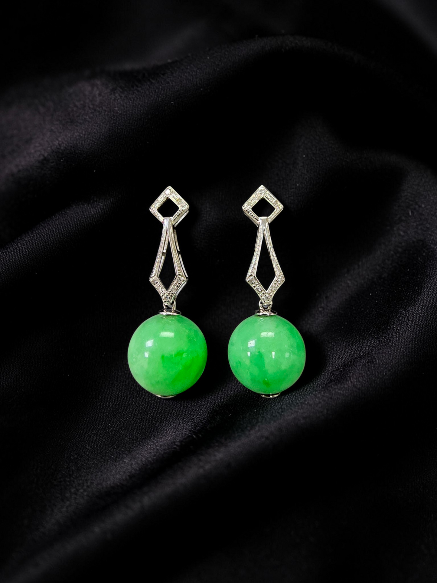 Inazawa 10 mm Dangling Beads Bright Green Burmese A-Jade Earrings (with 18K White Gold and White Diamonds) - Certified