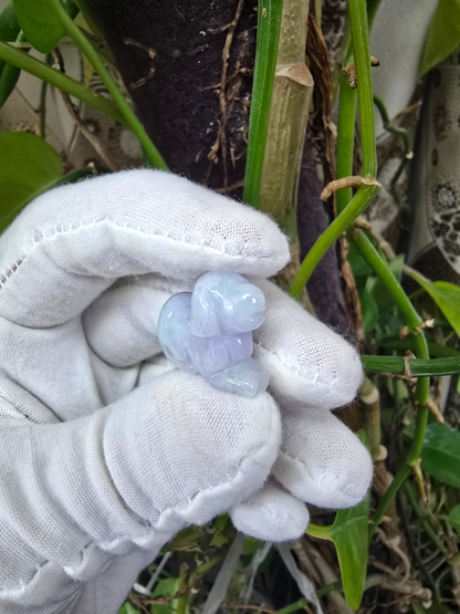 Loyal Sitting Dog White-Lavender Purple Burmese A-Jadeite Charm Pendant