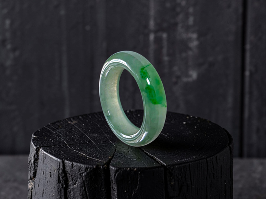 Master's Burmese Icy Green A-Jadeite Infinity Band Ring Size US 4 - 09024 - Certified
