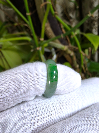 Master's Burmese Icy Green A-Jadeite Infinity Band Ring Size US 4 - 09024 - Certified