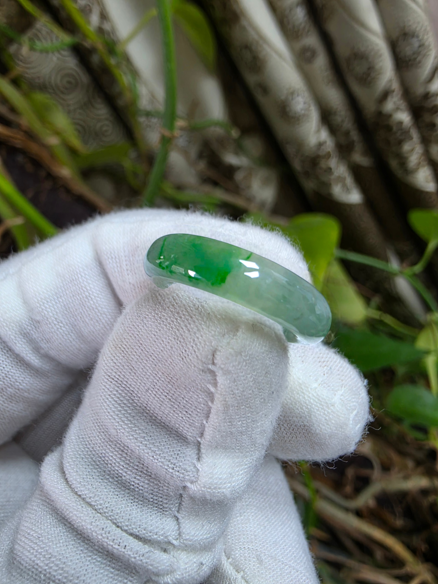 Master's Burmese Icy Green A-Jadeite Infinity Band Ring Size US 4 - 09024 - Certified